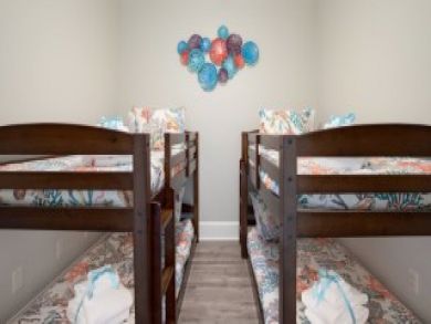 Panama City Vacation Townhouse Sleeps Twelve Guests. Panama City Vacation Townhouse Sleeps Twelve Guests.