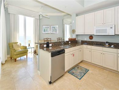 Destin Beachfront Rental Condo, Three Bedrooms