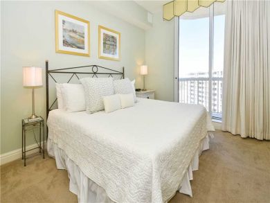 Destin Beachfront Rental Condo, Three Bedrooms