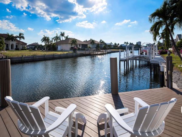 Four Bedroom Luxurious Coastal Villa in Marco Island