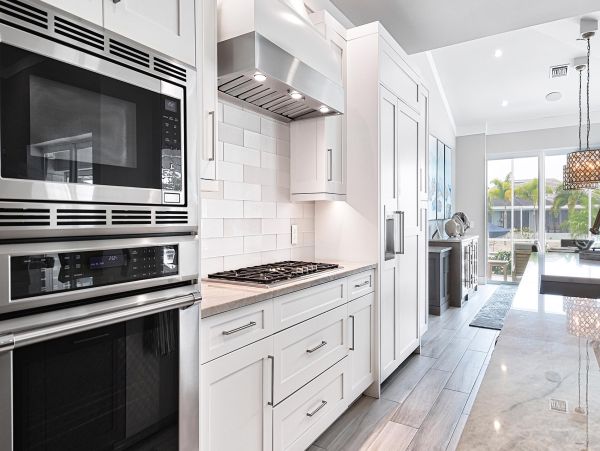 Four Bedroom Luxurious Coastal Villa in Marco Island