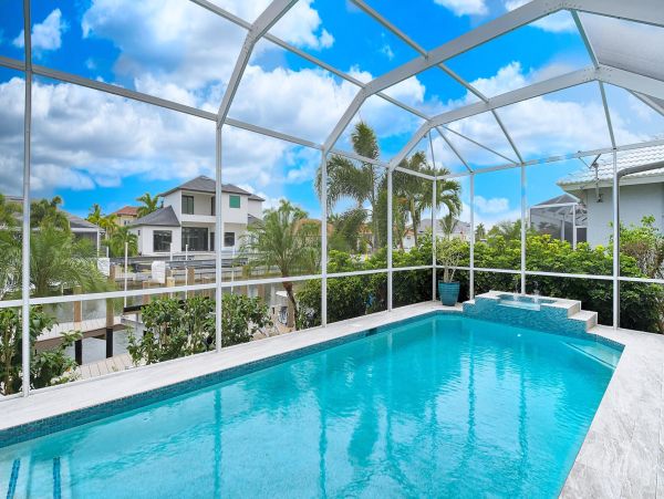 Four Bedroom Luxurious Coastal Villa in Marco Island