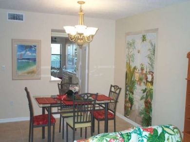 Brandenton Beach Vacation Condo Sleeps Four Guests.