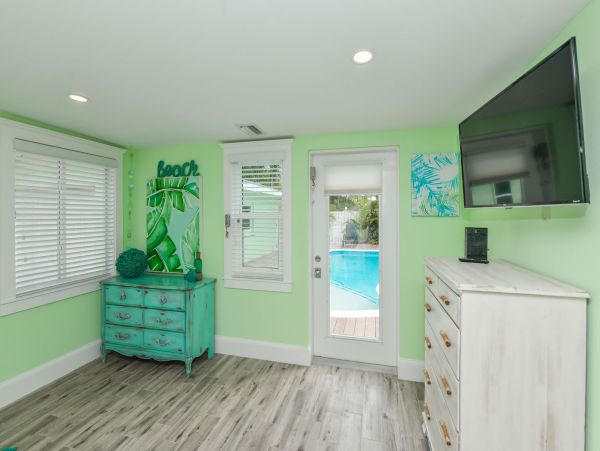 Coastal Retreat on Anna Maria Island - Four Bedroom Pool Home
