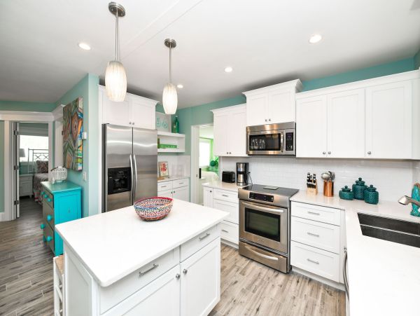 Coastal Retreat on Anna Maria Island - Four Bedroom Pool Home