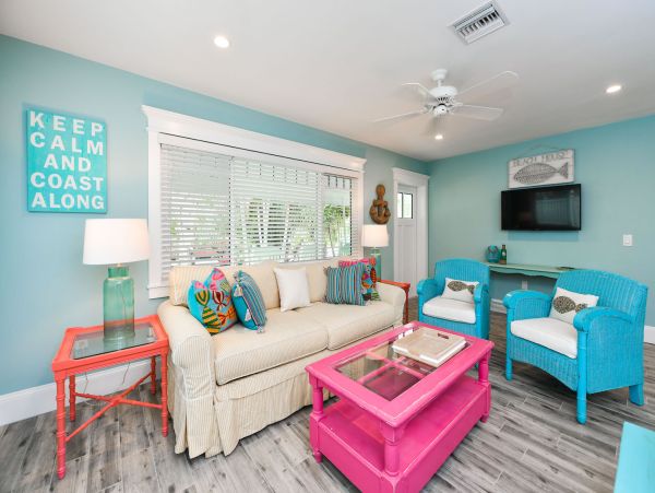 Coastal Retreat on Anna Maria Island - Four Bedroom Pool Home