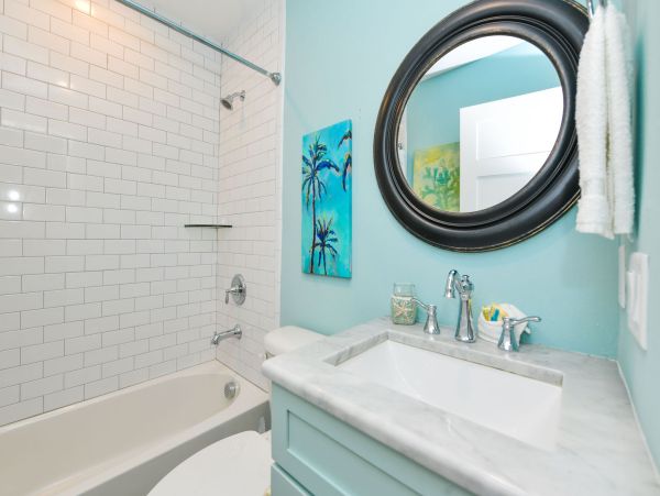 Coastal Retreat on Anna Maria Island - Four Bedroom Pool Home
