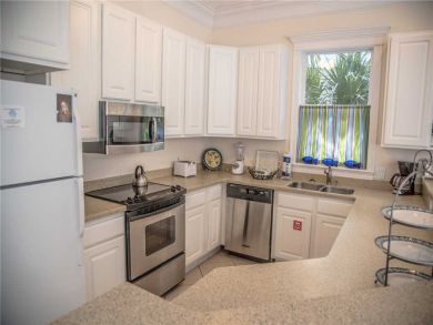 Santa Rosa Beach Vacation Home Sleeps Sixteen Guests.