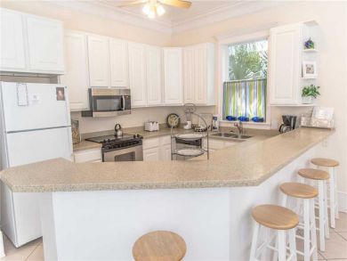 Santa Rosa Beach Vacation Home Sleeps Sixteen Guests.