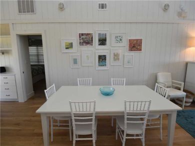 Grayton Beach Vacation Home Sleeps Ten Guests.