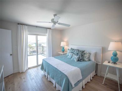 Grayton Beach Vacation Home Sleeps Ten Guests.