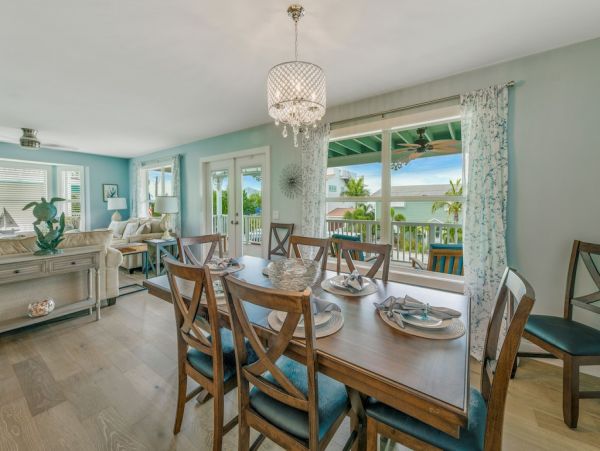 Anna Maria Island Luxury Vacation Home Sleeps Eight Guests