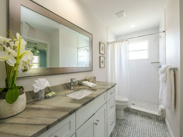 Anna Maria Island Luxury Vacation Home Sleeps Eight Guests
