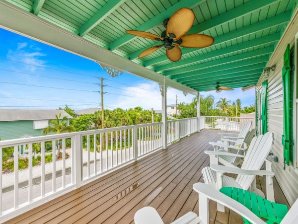 Anna Maria Island Luxury Vacation Home Sleeps Eight Guests