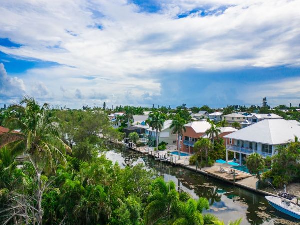 Anna Maria Island Luxury Vacation Home Sleeps Eight Guests