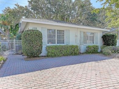 Siesta Key Vacation Rental Sleeps Four Guests