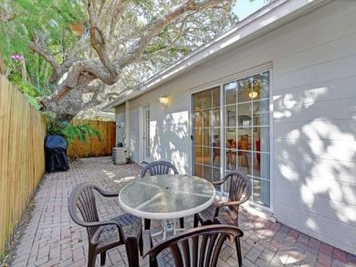 Siesta Key Vacation Rental Sleeps Four Guests