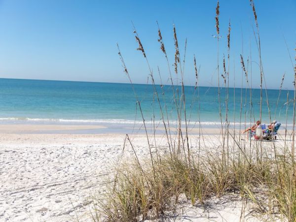 Gulf View Condo - Your Ideal  Bradenton Beach Getaway