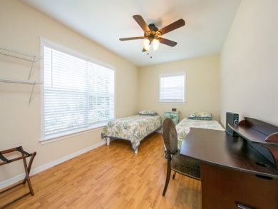 A lovely Bradenton Rental Short Drive to Anna Maria Beaches.