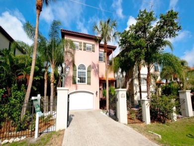 Anna Maria Island Holmes Beach Home 917914 Anna Maria Island Holmes Beach Home 917914