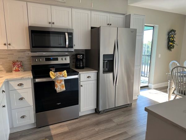 Two Bedrooms Vacation Condo in Holmes Beach