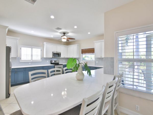 Charming 4 Bedroom Vacation Getaway in Anna Maria