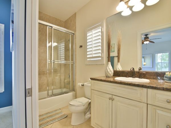 Charming 4 Bedroom Vacation Getaway in Anna Maria
