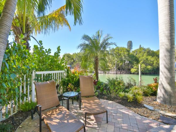 Charming 4 Bedroom Vacation Getaway in Anna Maria