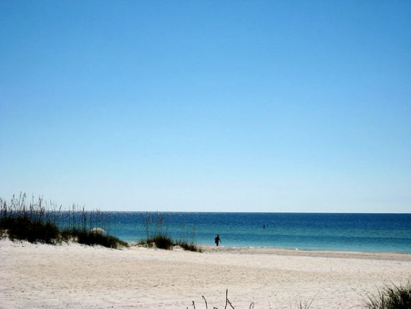 Two Bedroom Condo in Holmes Beach Sleeps Four Guests