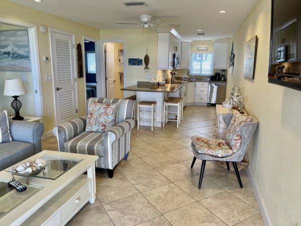 Gulf Front Two Bedroom Vacation Villa in Bradenton Beach