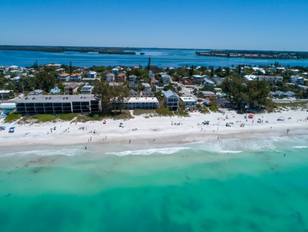 Gulf Front Two Bedroom Vacation Villa in Bradenton Beach