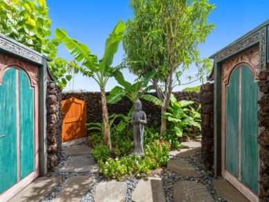 Kohala Coast Luxury Ocean Front Home, 5 Bedrooms