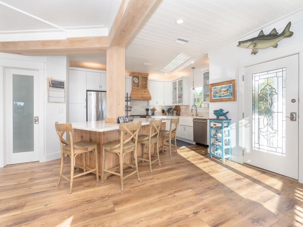 Placida 4 Bedroom Home Great Location for Boaters!