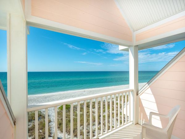 On Beach Placida Vacation Home Four Bedrooms Sleeps 8