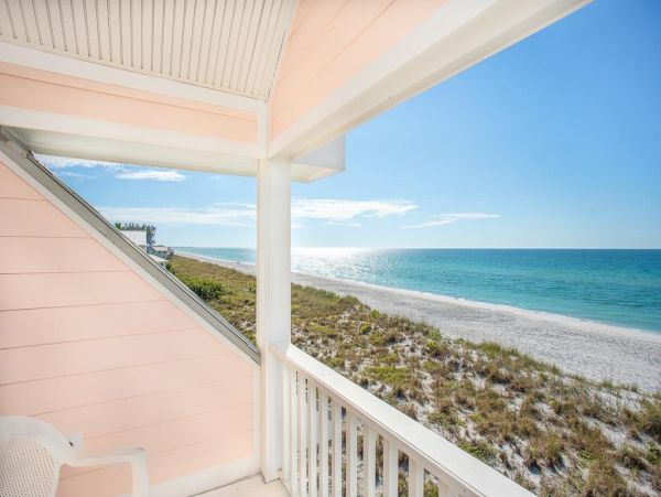 On Beach Placida Vacation Home Four Bedrooms Sleeps 8