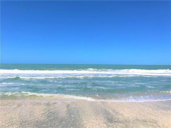 On Beach Placida Vacation Home Four Bedrooms Sleeps 8