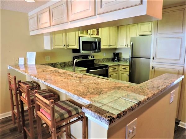 Two Bedroom Vacation Condo Right on the Beach