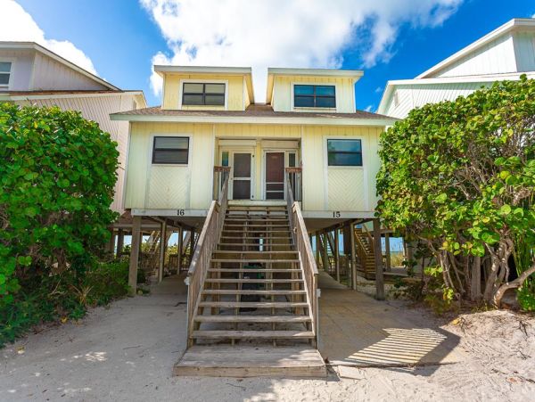Boca Grande Two Bedroom Beach House Amazing Views!