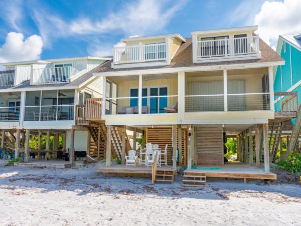 Boca Grande Two Bedroom Beach House Amazing Views!