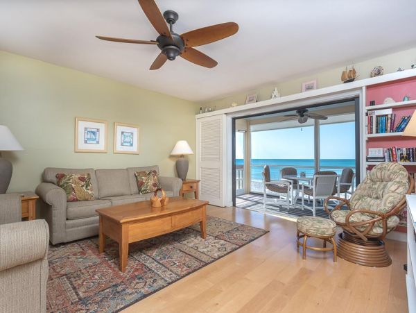 Spacious Two-story Townhome Beachfront with Shared Pool & Tennis Court