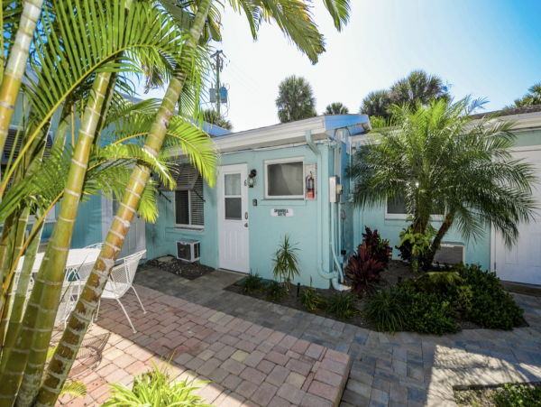 Holmes Beach Vacation Condo Sleeps 4