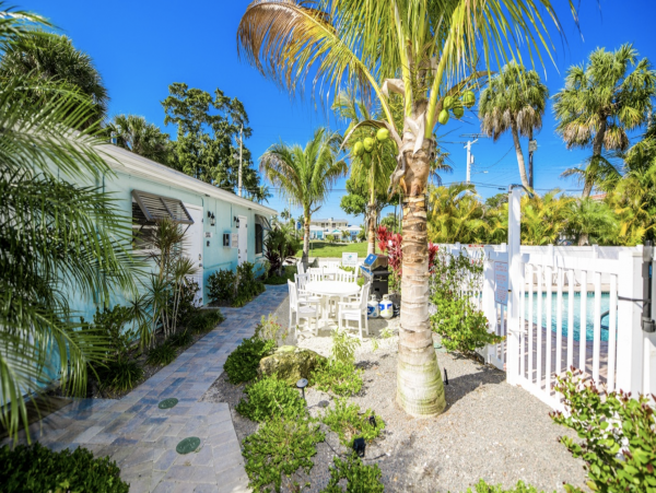 Holmes Beach Vacation Condo Sleeps 4