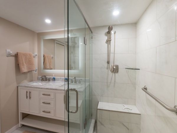 Marco Island Vacation Condo Right Across from the Beach!