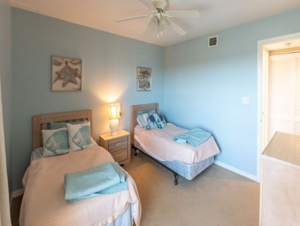 Marco Island Vacation Condo Right Across from the Beach!
