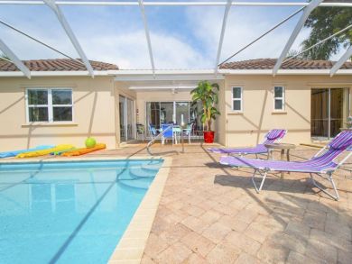 Perfect Family Home for Island Getaway!
