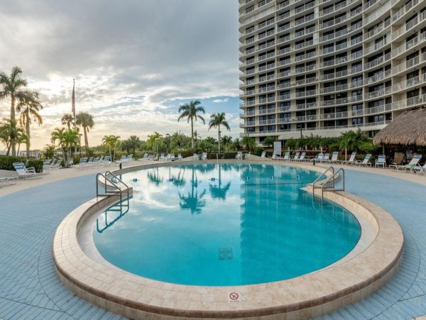 Marco Island Vacation Rental Sleeps Six Guests