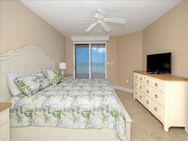 Marco Island Vacation Condo Two Bedrooms with Gulf Views