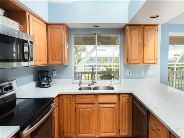 Marco Island 3 Bedroom Vacation Home Sleeps 9 Guests