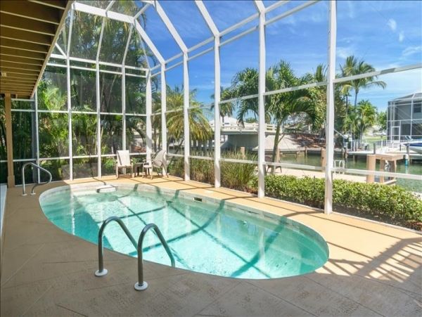 Marco Island 3 Bedroom Vacation Home Sleeps 9 Guests