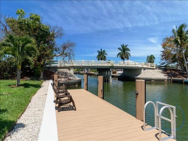 Marco Island 3 Bedroom Vacation Home Sleeps 9 Guests